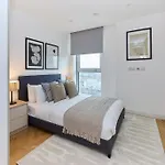 The Southwark Heights -Modern 3-Bedroom Flat With City Views